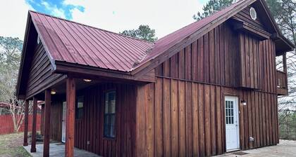 Spacious 3BR Modern Cabin – Walk to Waterpark!