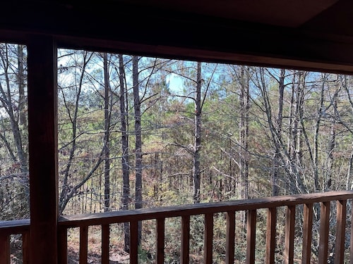 Spacious 3BR Modern Cabin – Walk to Waterpark!