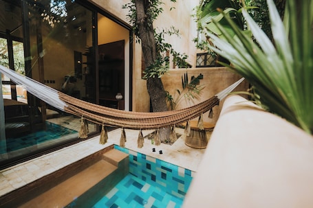 CIGNO Mejorada Hotel Boutique