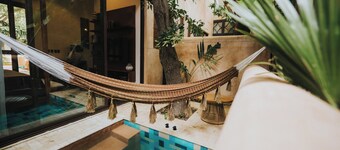 CIGNO Mejorada Hotel Boutique