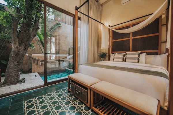 Deluxe room Plunge pool | Minibarvarer (inkludert), safe på rommet og blendingsgardiner