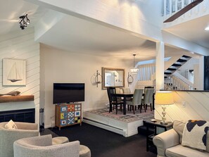 Smart TV, fireplace, books - Harbor Springs Adventure Base—Beach, Trails & Skiing (Harbor Springs)