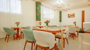 Sudah termasuk sarapan ala kontinental setiap hari