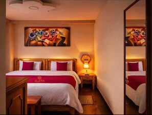 Standard Double Room | Desk, laptop workspace, free WiFi, bed sheets - HOTEL LA JOYA (Otavalo)