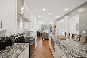 Fridge, microwave, oven, stovetop - Whiskey Town, Two Condos, Great for Groups - Sleeps 20! (Nashville)