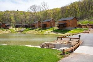 Property grounds - Scenic Cabin Retreat • Resort Amenities • Near Thunder Ridge • Sleeps 8 (Hollister)