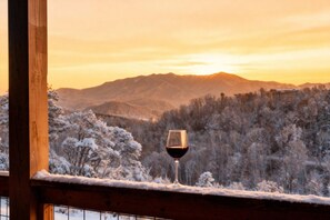 Property grounds - Incredible Views/Hot Tub/Game Room/Daybed Swing - Three Lazy Bears (Gatlinburg)