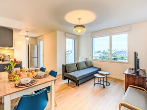 TV - Ar Marine by Interhome (Quiberon)