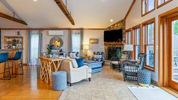 TV connectée, cheminée