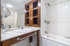 1 bedroom - Leoncio 706 in S o Paulo (São Paulo)