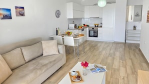 TV - Vista del Mare 120, Durres, Albania (Durres)