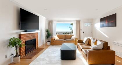 3-bedroom house in East Richmond Heights with panoramic Golden Gate View