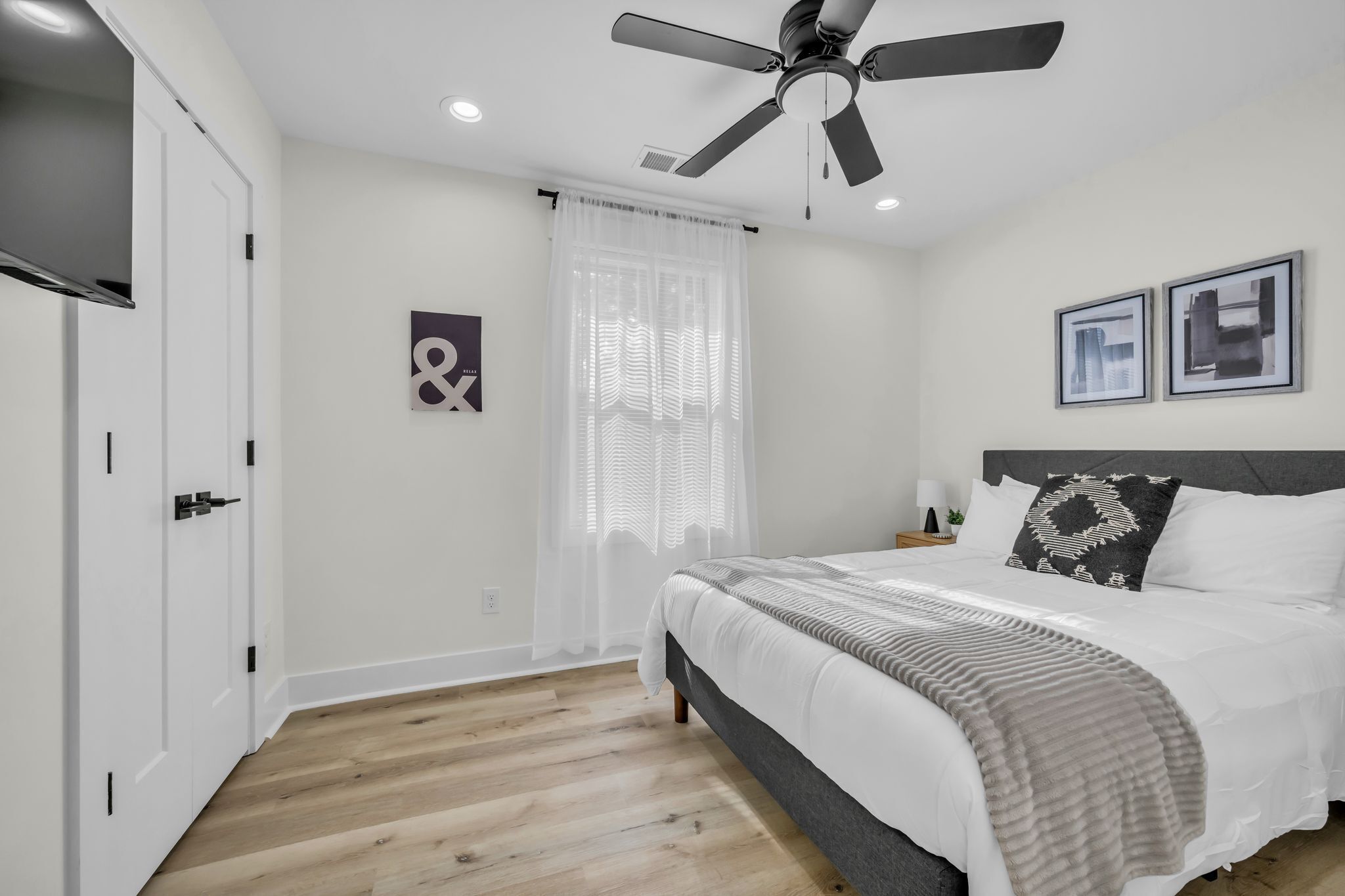 3 bedrooms, iron/ironing board, free WiFi, bed sheets