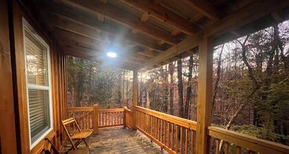 Peaceful 2BR cabin between Montgomery & Troy, AL with trails and stocked pond