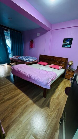 مكتب وواي فاي مجانًا