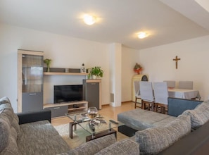 House (Six Bedroom Holiday House With Pool) | Property amenity - Holiday House Balen With Swimming Pool (Benkovac)
