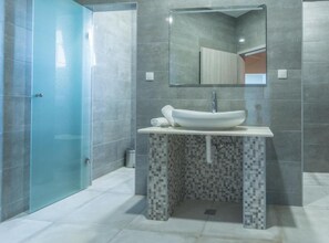 House (Six Bedroom Holiday House With Pool) | Bathroom | Towels - Holiday House Balen With Swimming Pool (Benkovac)