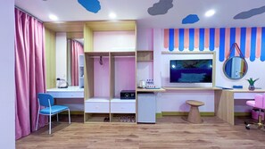 Estudi Deluxe | Interior