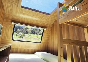 Familien-Vierbettzimmer, Bergblick | Kostenloses WLAN