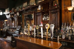 Bar (in der Unterkunft)