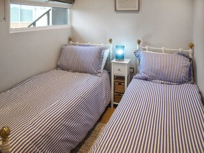 Room - 2 bedroom accommodation in Cromer (Cromer)