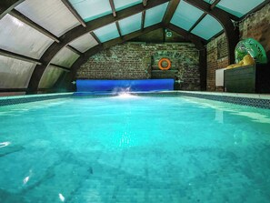 Pool - 6 bedroom accommodation in Market Rasen (Market Rasen)