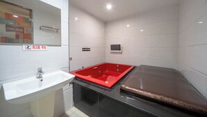 Deluxe Double Room | Bilik Mandi