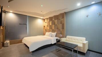 Deluxe Double Room | Free WiFi