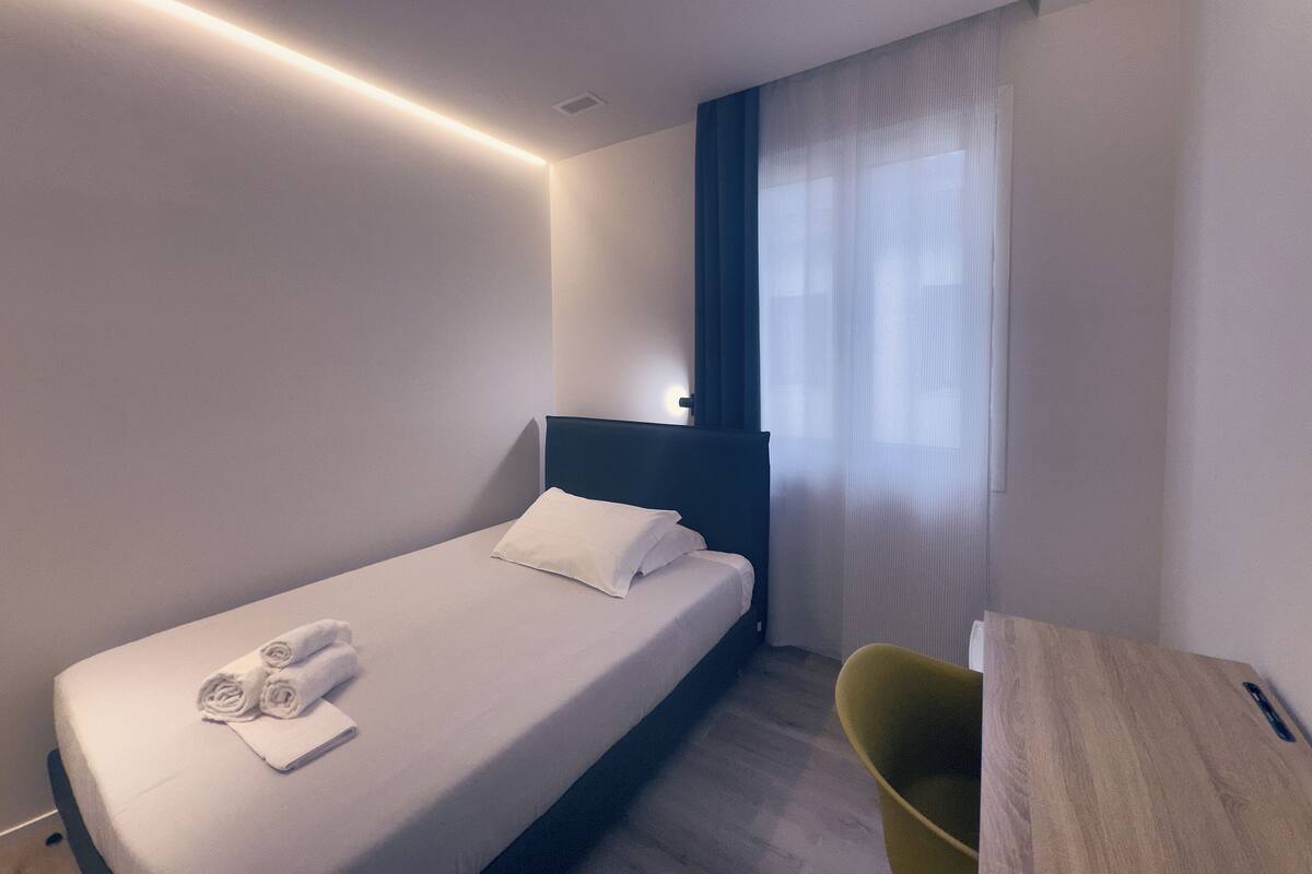 Double or Twin Room | Desk, free WiFi, bed sheets