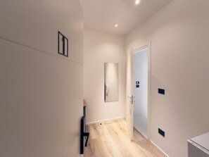 Camera Doppia con Letti Singoli con Bagno Privato | Skrivbord, gratis wi-fi och sängkläder