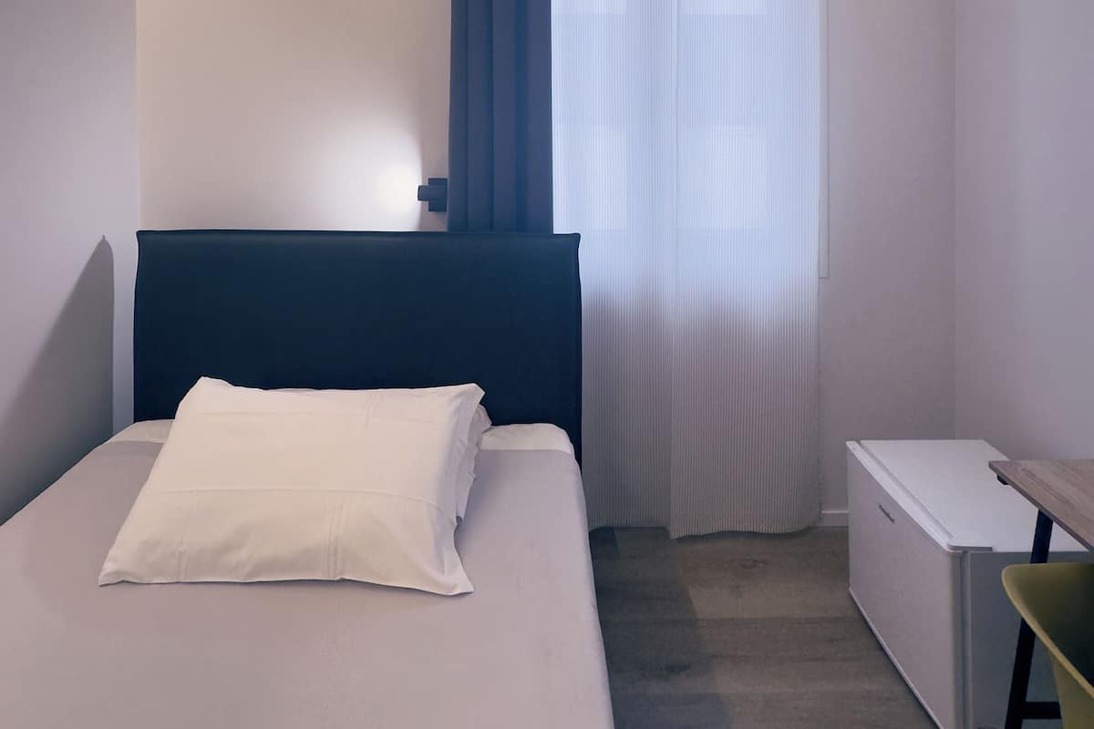 Camera Matrimoniale con Bagno Privato | Desk, free WiFi, bed sheets