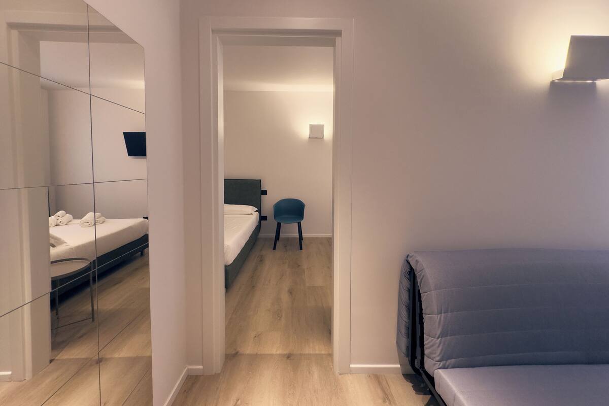 Triple Room | Desk, free WiFi, bed sheets