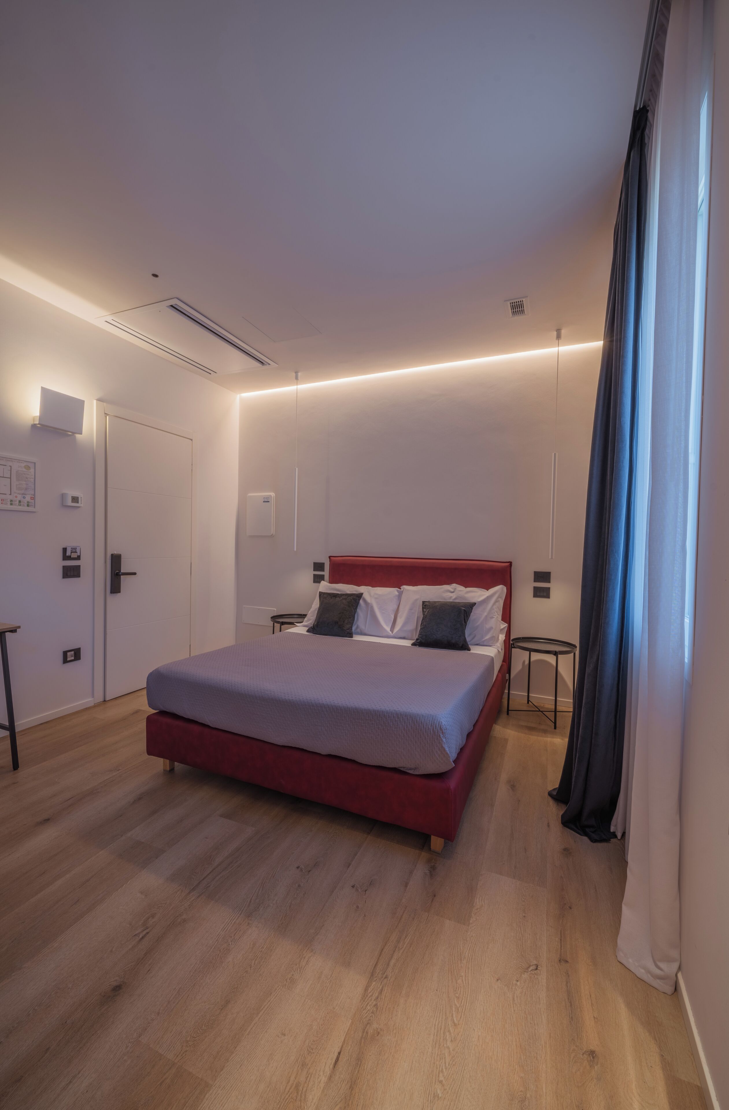 Camera Matrimoniale con Bagno Privato | Roupas de cama premium, edredons de pluma