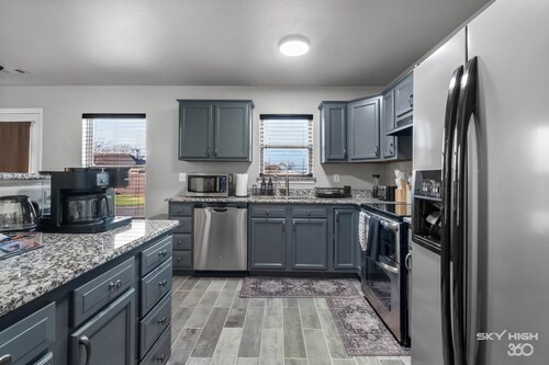 The Naturehaus - Spacious 4-BR villa with gym/game room in fantastic Bentonville