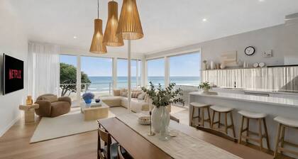 Henley Beachfront Home + Sauna, 150m From Square!