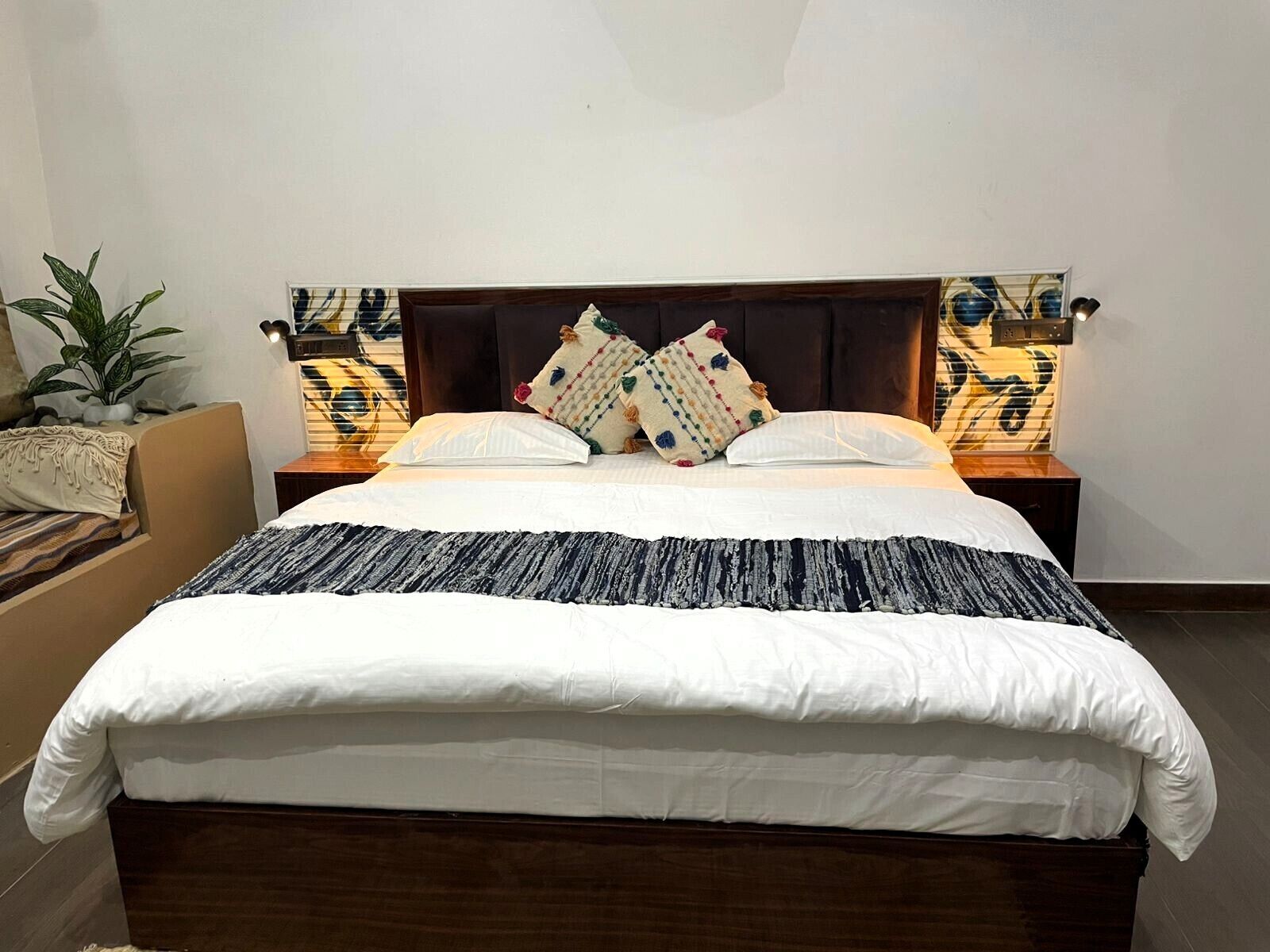 Luxury Cottage, Private Pool, Garden View | Desk, laptop workspace, blackout curtains, iron/ironing board