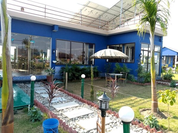 Restaurant - The Tiger Waterfront Resort (Puranpur)