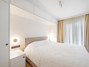 2 chambres, chambres insonorisées, fer et planche à repasser