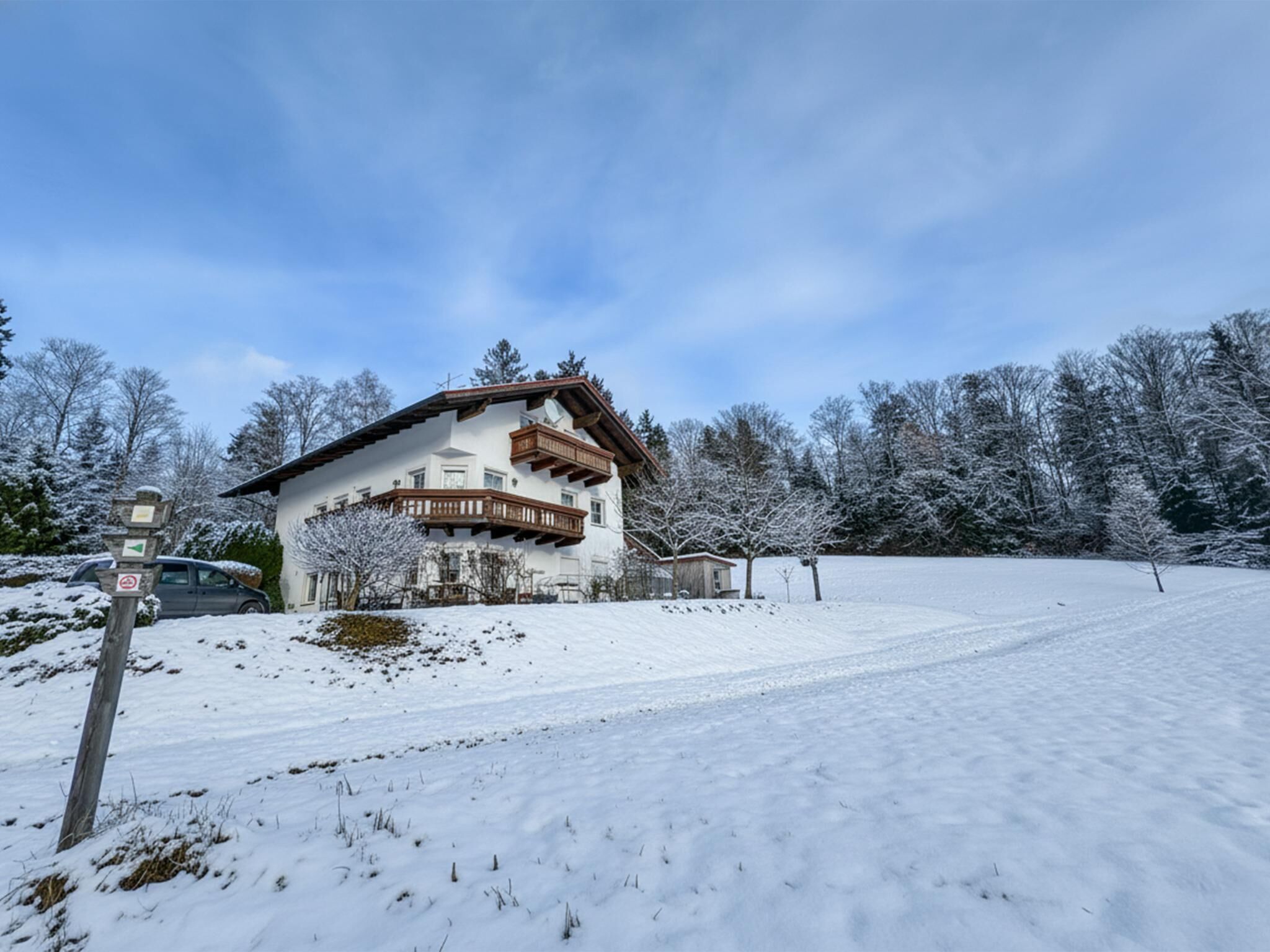 Außenseite Ferienhaus [Winter]
