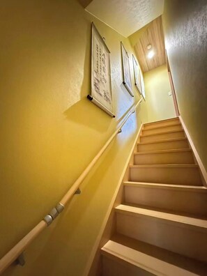 Free WiFi - SUN WARM HOUSE (Osaka)