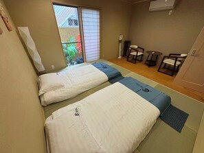 Free WiFi - SUN WARM HOUSE (Osaka)