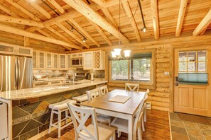 Dining - Luxe Angel Fire Cabin w/ Views: Hike & Fish! (Angel Fire)
