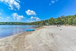 Beach - Waterfront Arrowhead Lake Retreat w/ Resort Perks! (Pocono Lake)