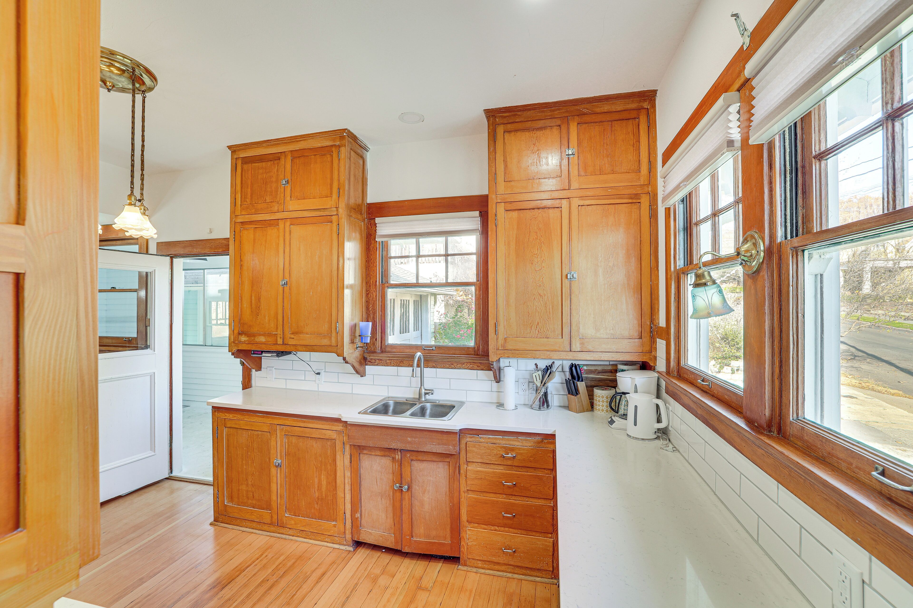 Fridge, stovetop, coffee/tea maker, cookware/dishes/utensils