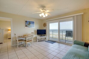 TV - Steps to Shore: Ormond Beach Condo w/ Pool Access! (Ormond Beach)