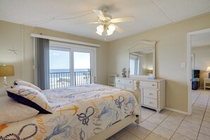 Internet, bed sheets - Steps to Shore: Ormond Beach Condo w/ Pool Access! (Ormond Beach)