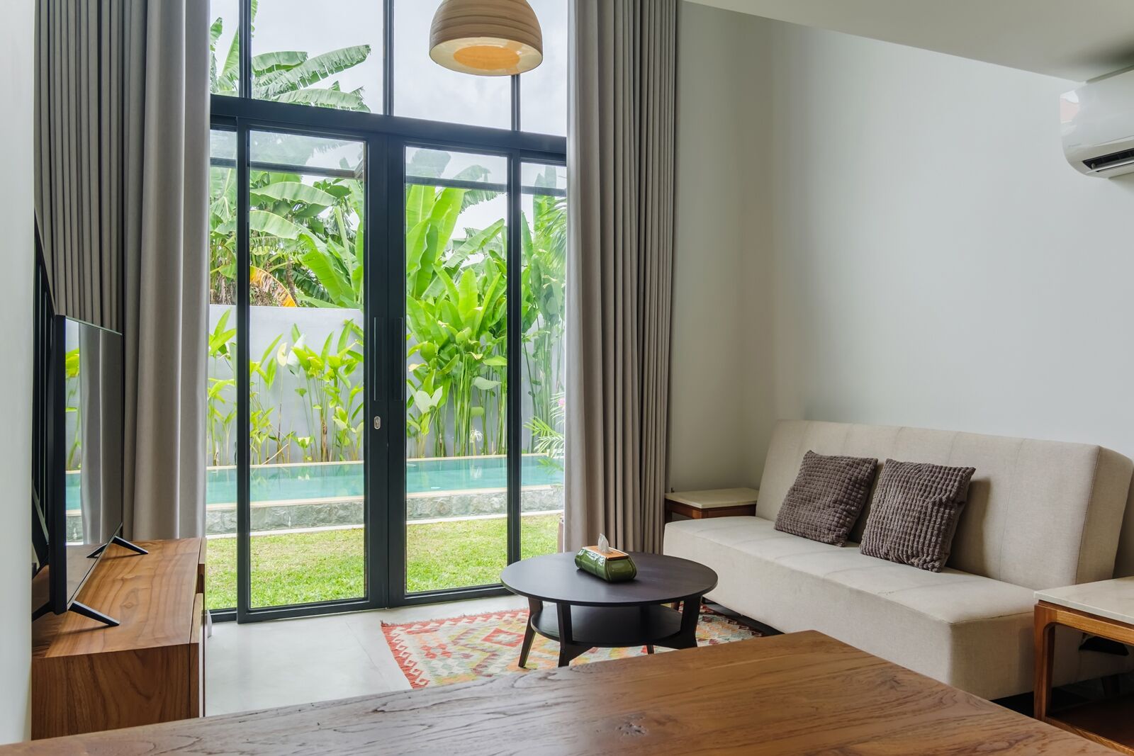 Superior Double Room | Living room | 55-inch Smart TV with digital channels