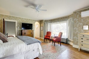 Travel cot, Internet, bed sheets