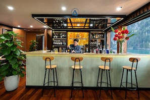 Bar (en el alojamiento)
