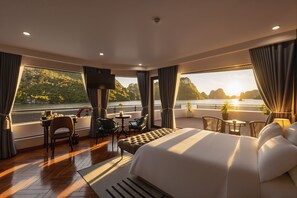 خزنة داخل الغرفة وواي فاي مجانًا